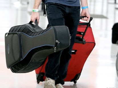 El Parlamento Europeo decide que los instrumentos musicales son equipaje de mano Guitar-case_220413_1366638288_63_